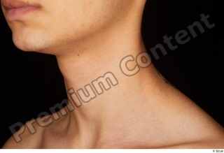 Danior neck nude 0002.jpg